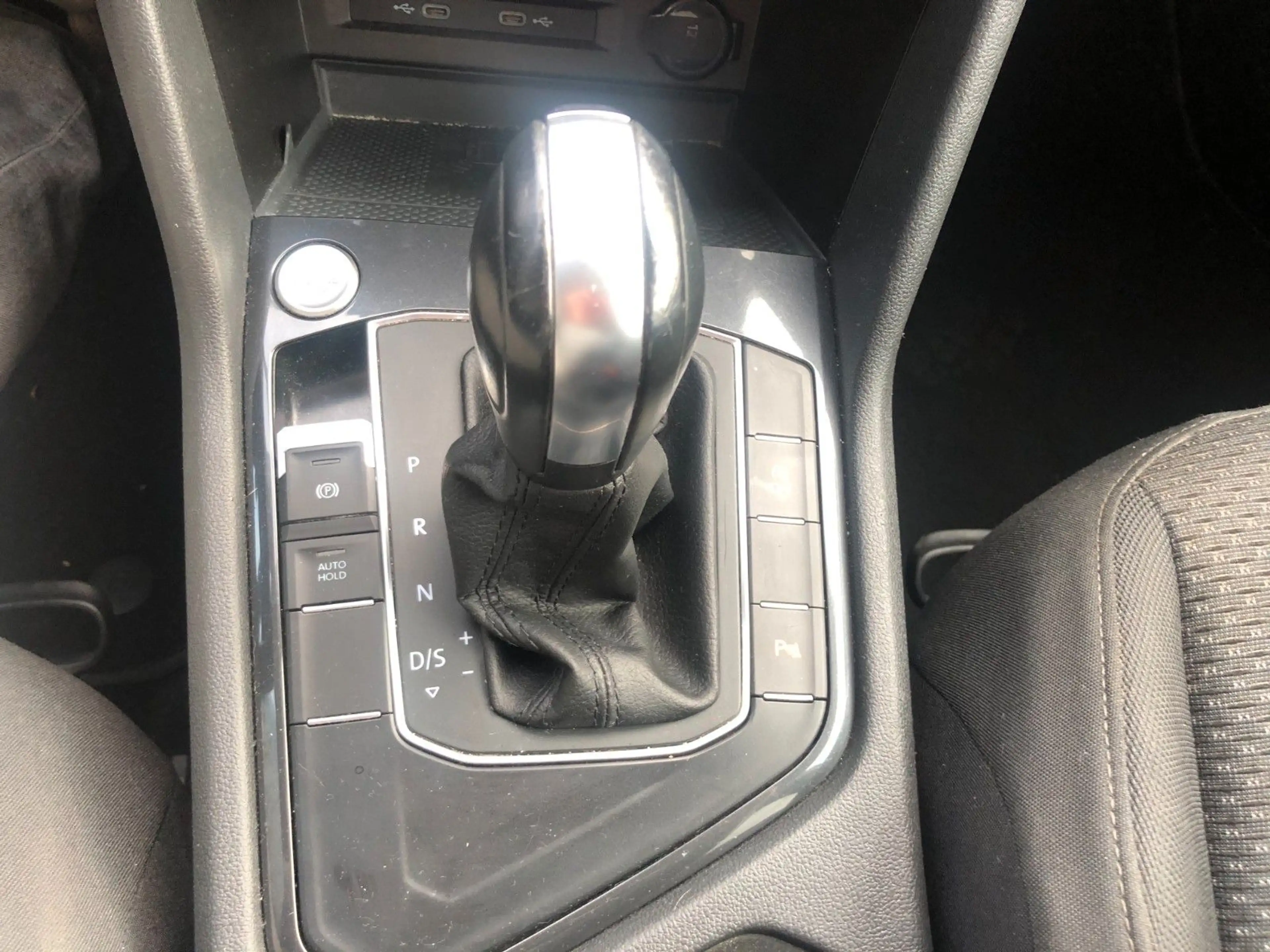 Volkswagen Tiguan Allspace Comfortline 7 Sitzer/Automatik — photo 15