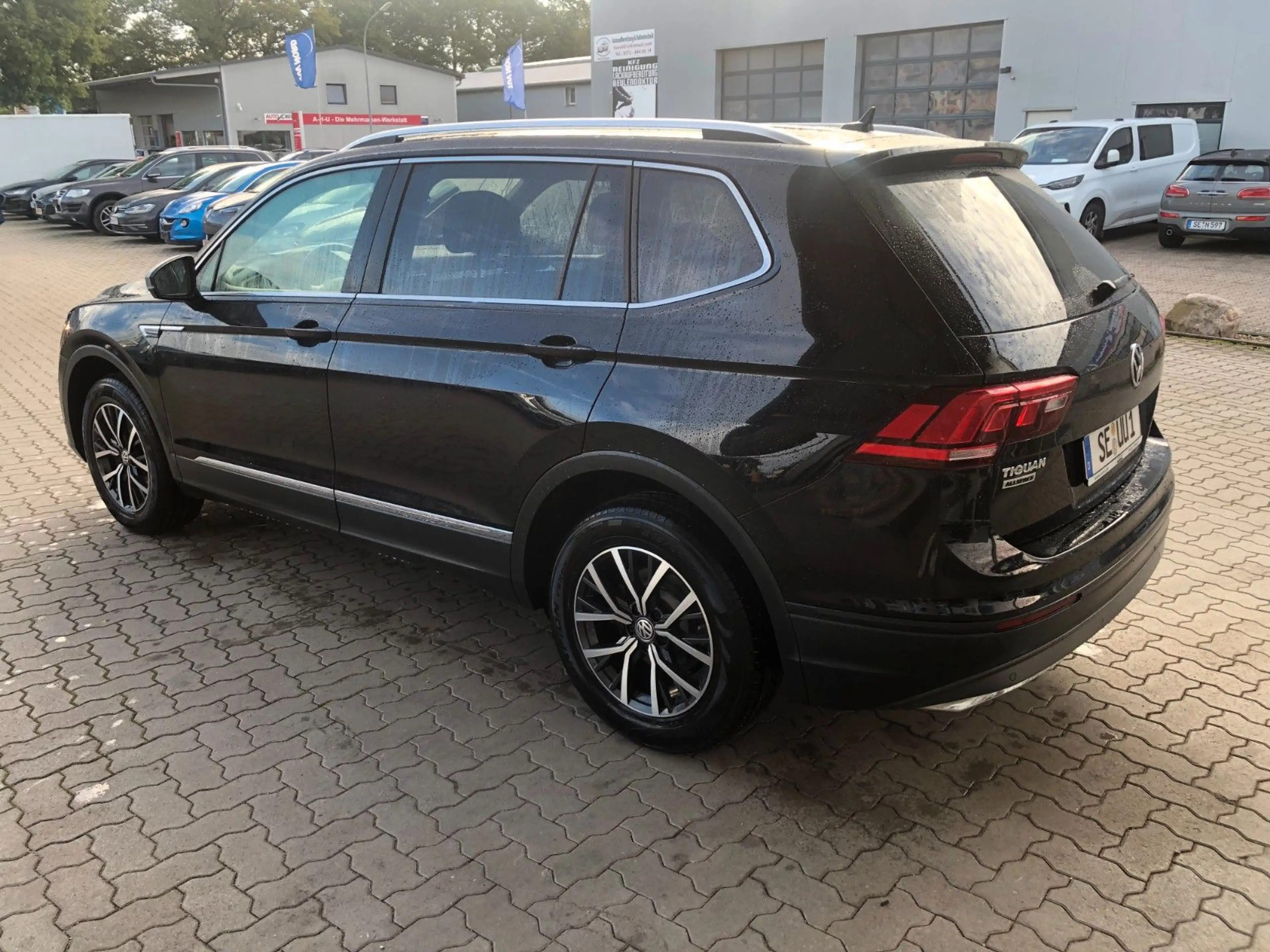 Volkswagen Tiguan Allspace Comfortline 7 Sitzer/Automatik — photo 4