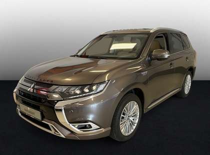 Mitsubishi Outlander 2.4 PHEV Intense+ ( Unieke kleurencombinatie !! )