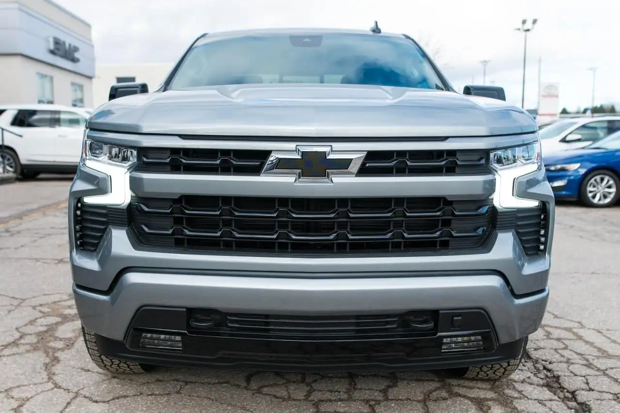 Chevrolet Silverado 1500 снимка Chevrolet Silverado 1500