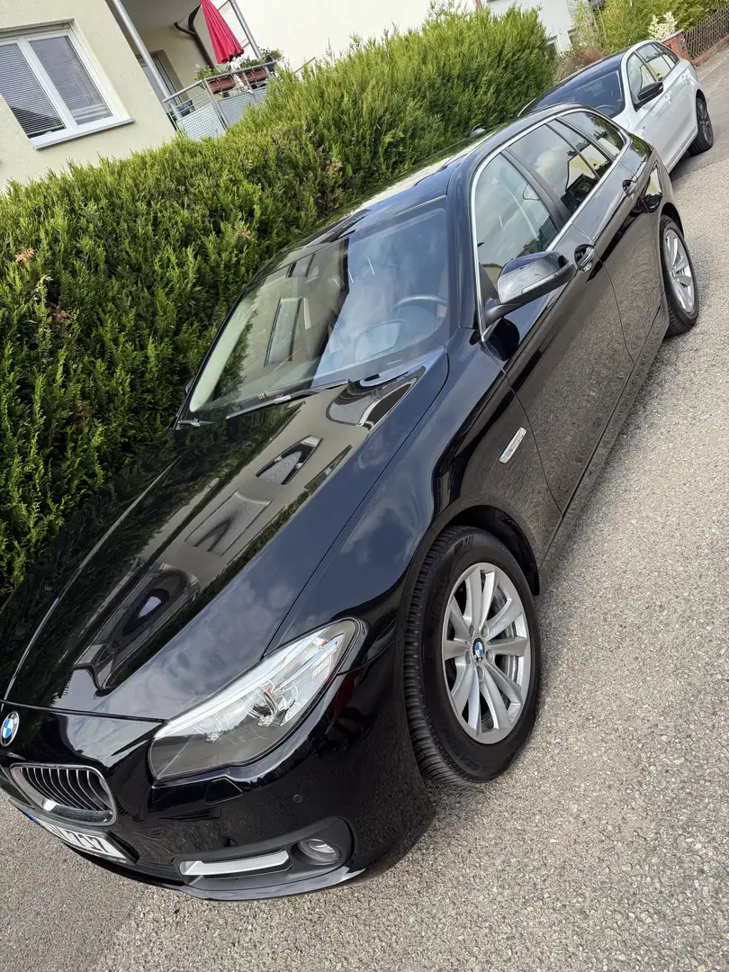 BMW 525 525d Touring xDrive Zwart - 2