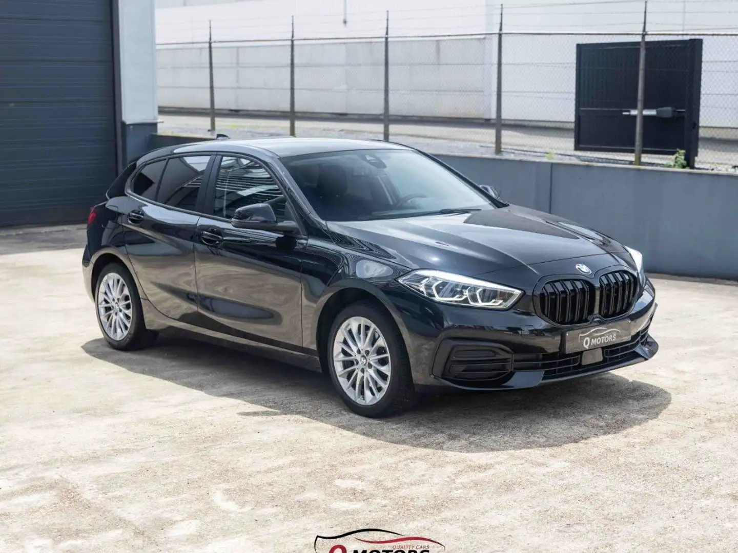 BMW 118 118i Aut. Sport Line-LED-1 OWNER-BTW Schwarz - 2