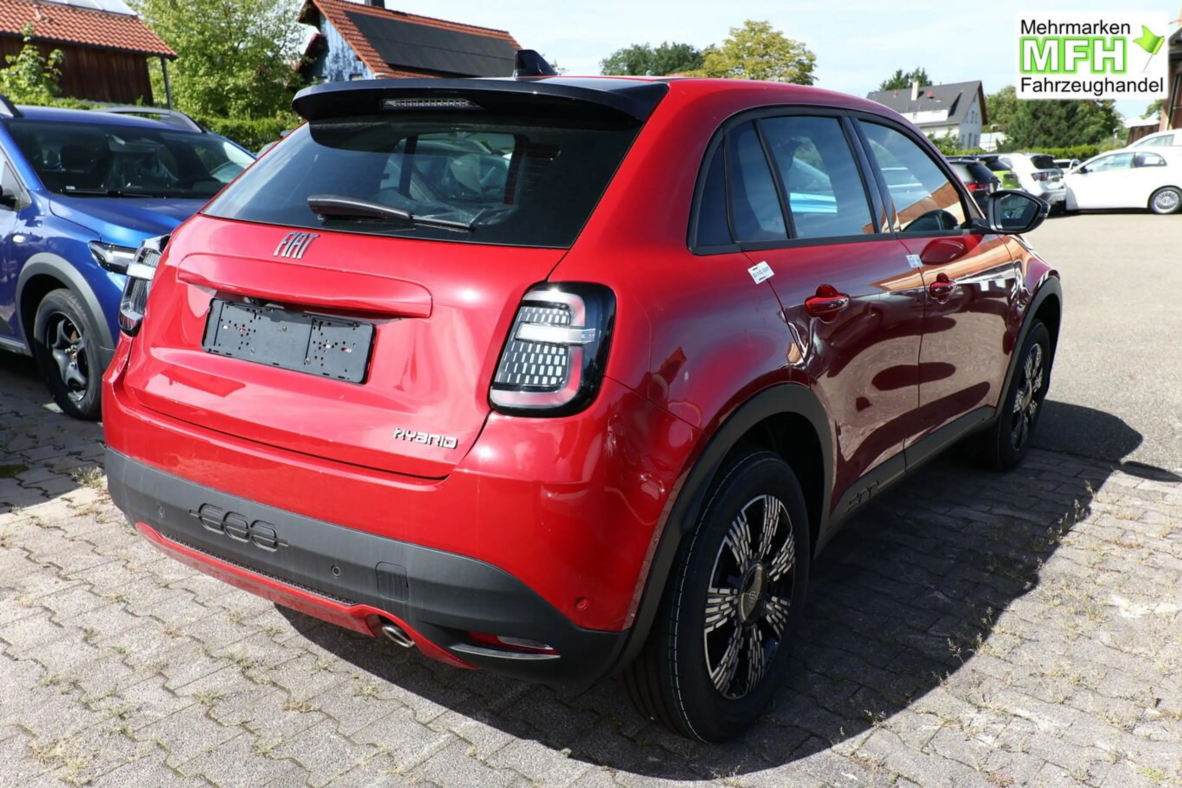 Fiat 600 Icon Hybrid SHZ Keyl Nav Kam 2xPDC LED CarP 74 ... — photo 2