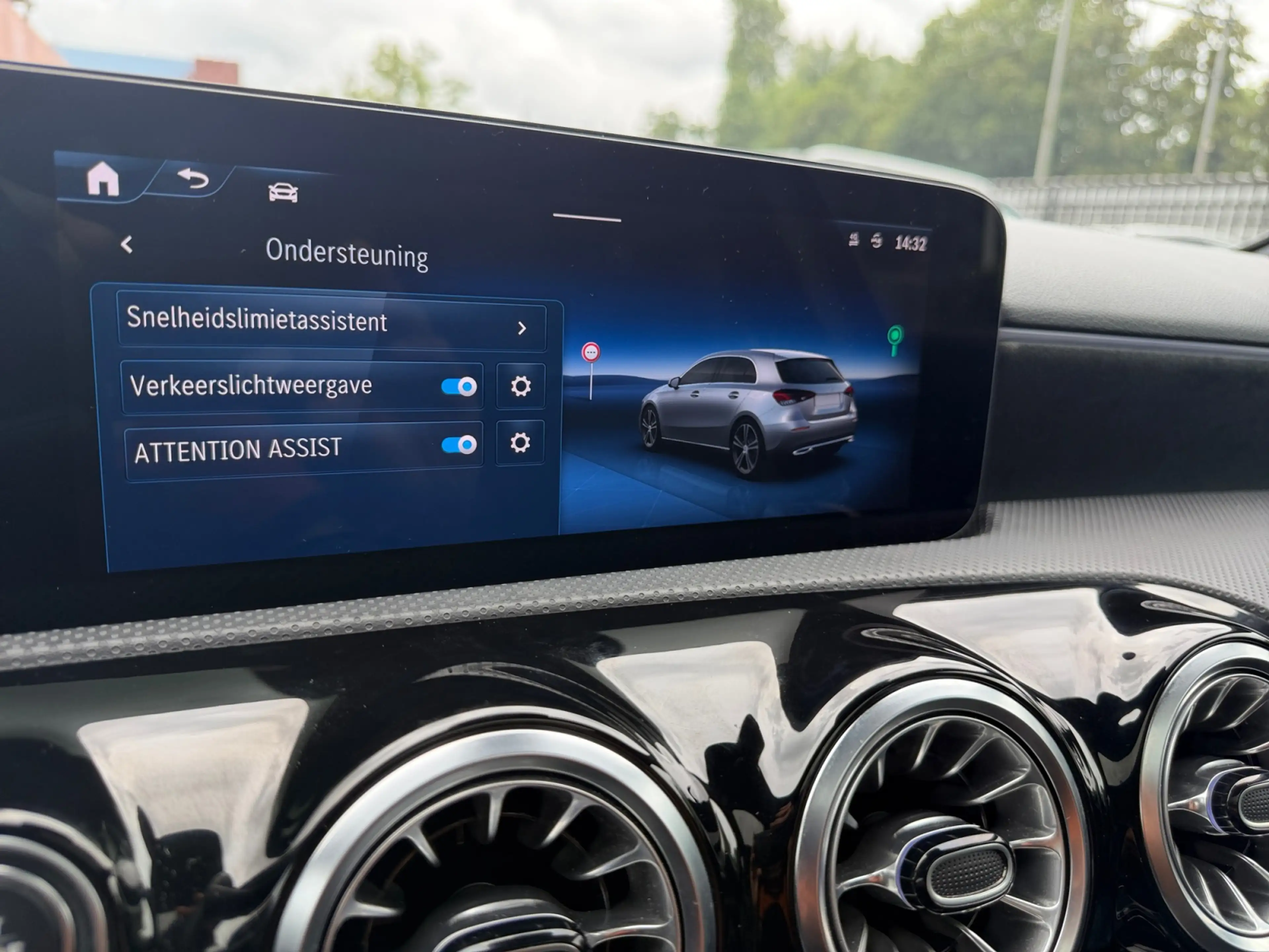 Mercedes-Benz A 250 e AMG Night Line Aut- Nieuw Model, Panoramadak, Sf — photo 10