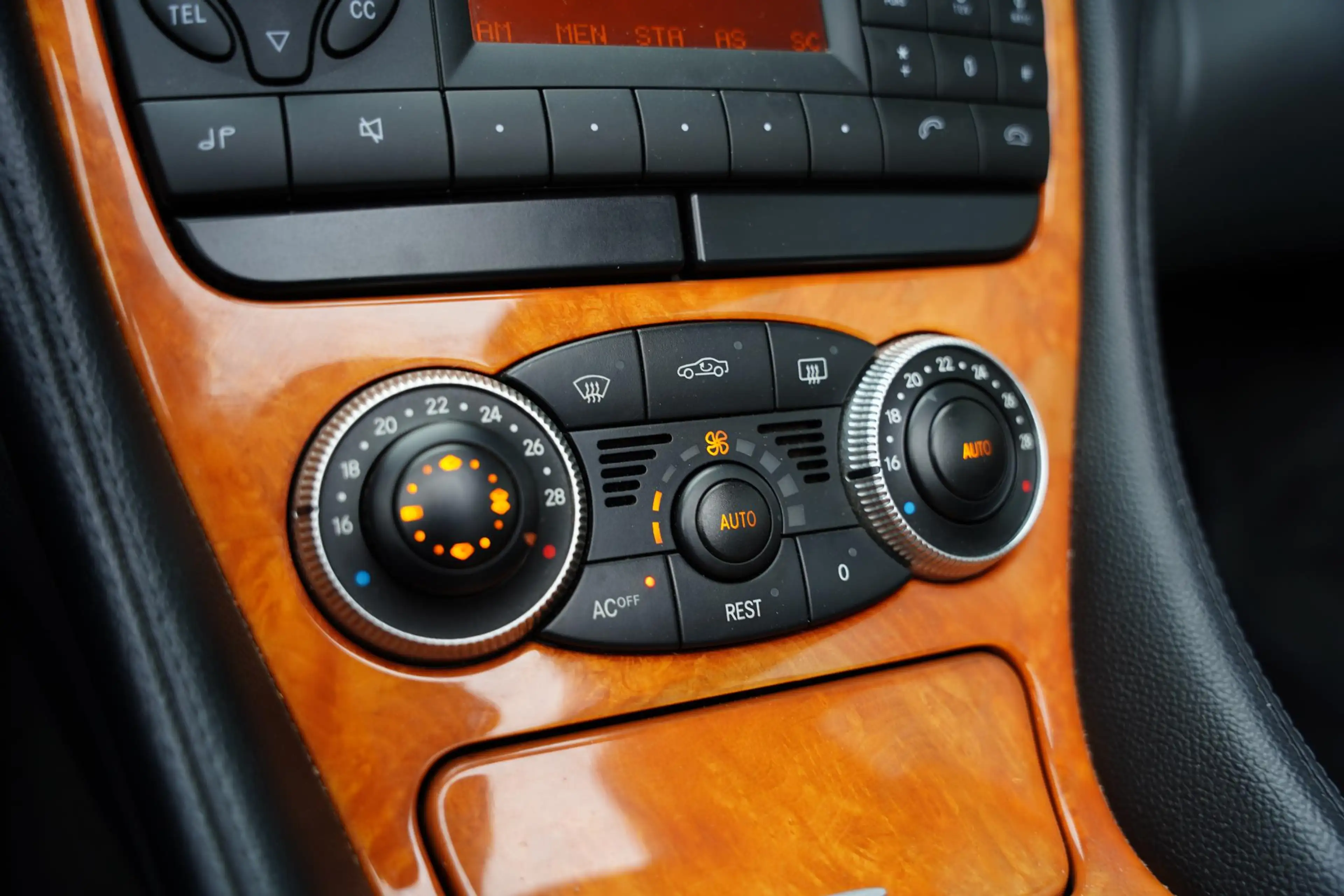 Mercedes-Benz SL 500 / 67 D.Km / AMG — photo 15
