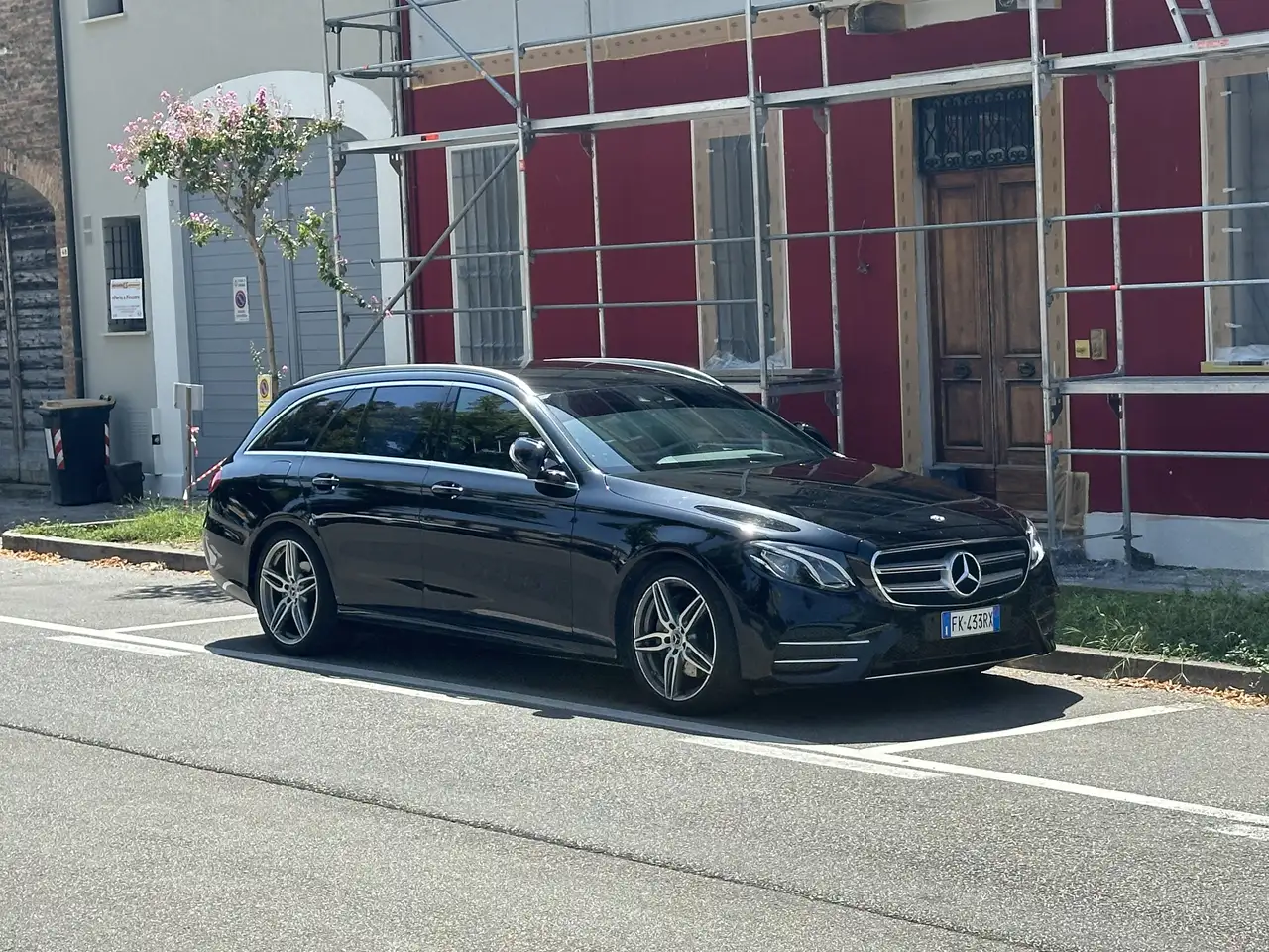 Mercedes-Benz E 220