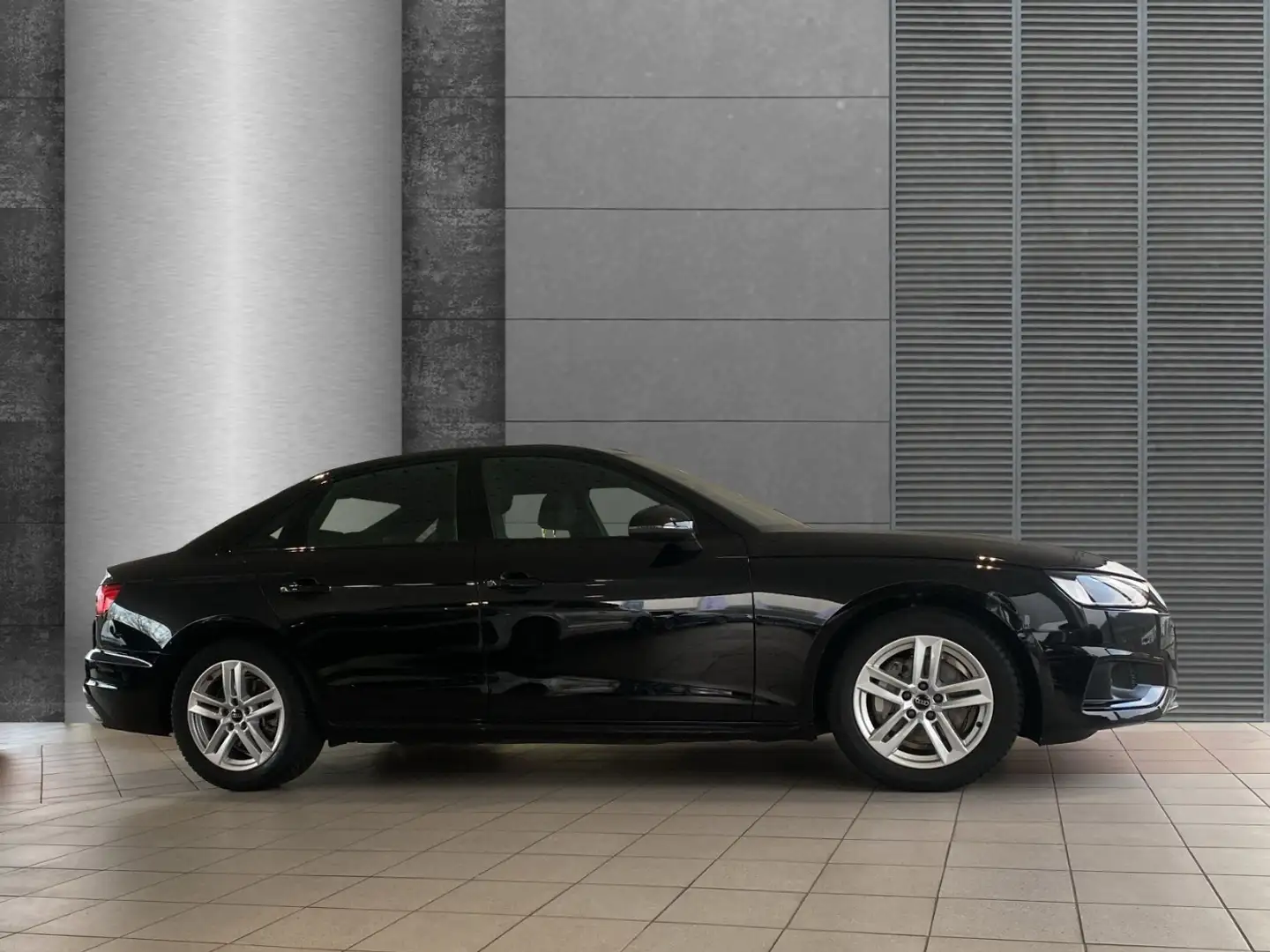 Audi A4 Limousine advanced (NAVI.SHZ.PDC.GRA.DAB.virtual c Schwarz - 2