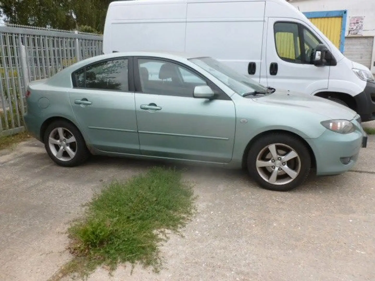 Mazda 3 1.6 Exclusive AHK Stahndheiz Klimaaut Stufenhe Verde - 1