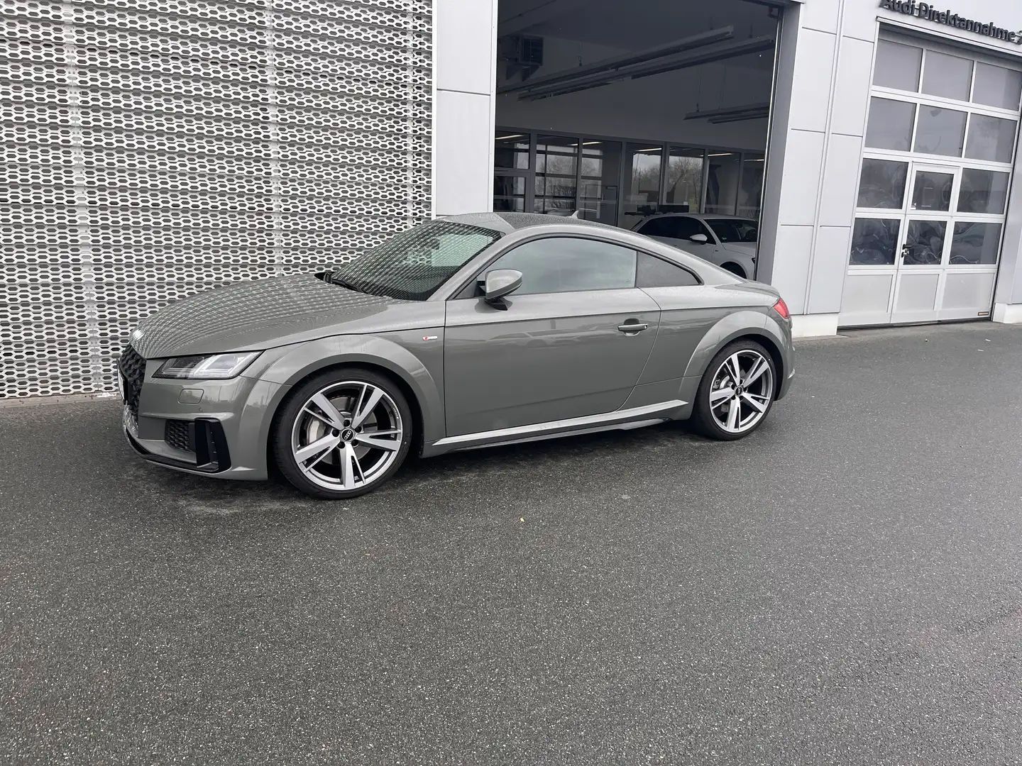 Audi TT TT Coupe 45 TFSI quattro S tronic mit Garantie Сірий - 1