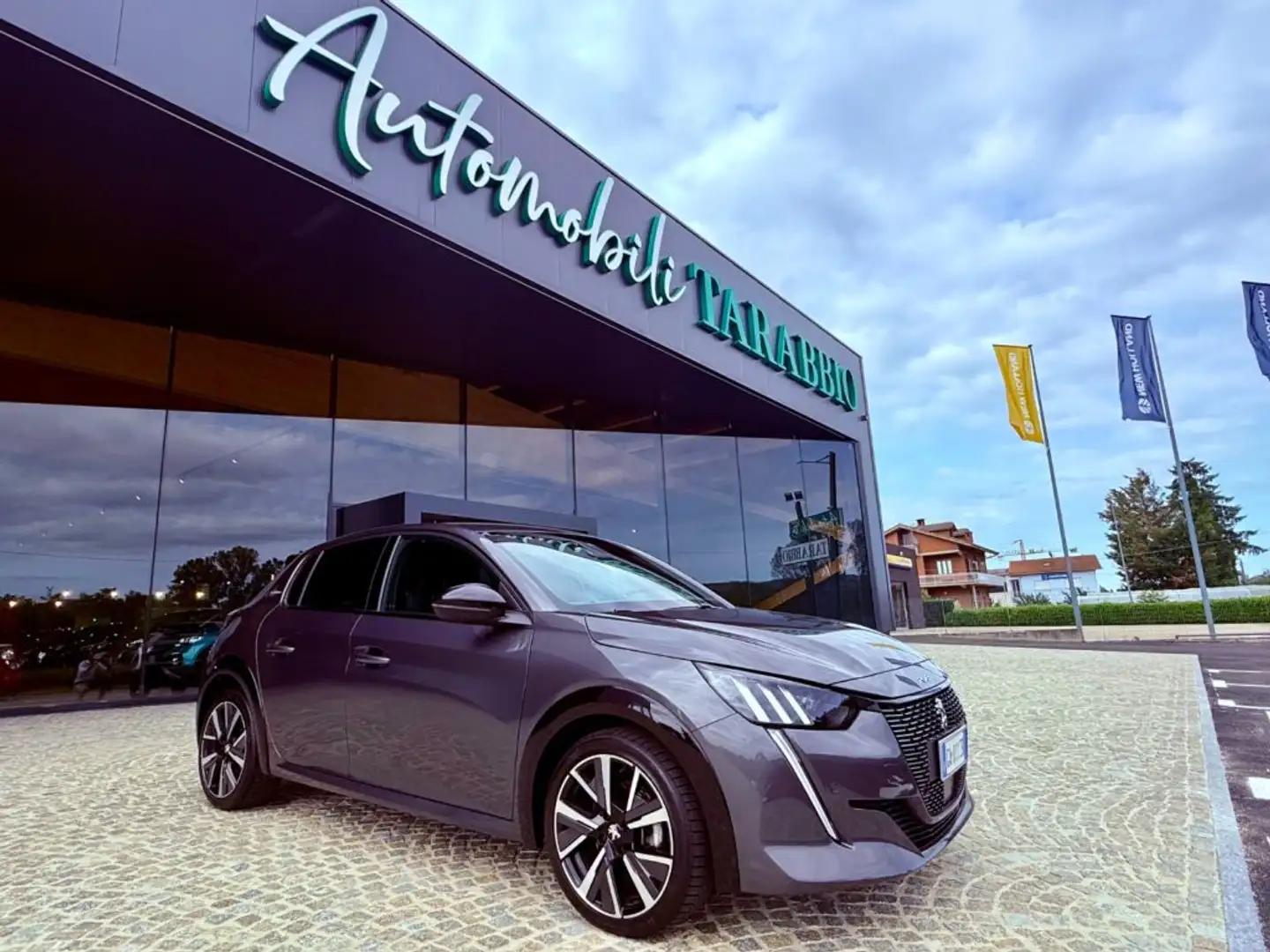 Peugeot 208 GT LINE - AUTOMATICO - OK NEOPAT - KM 39.000 Grigio - 1