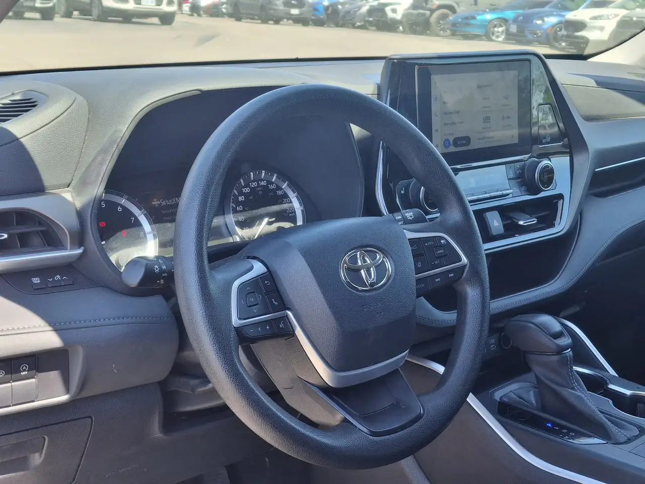 Toyota Highlander снимка Toyota Highlander