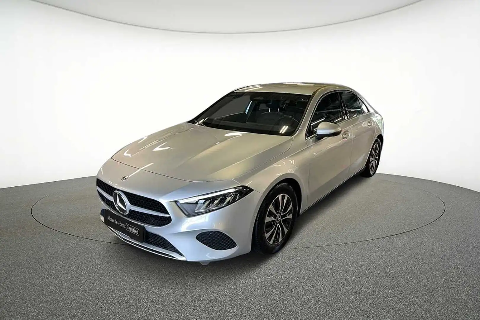 Mercedes-Benz A 180 d Berline Argent - 1