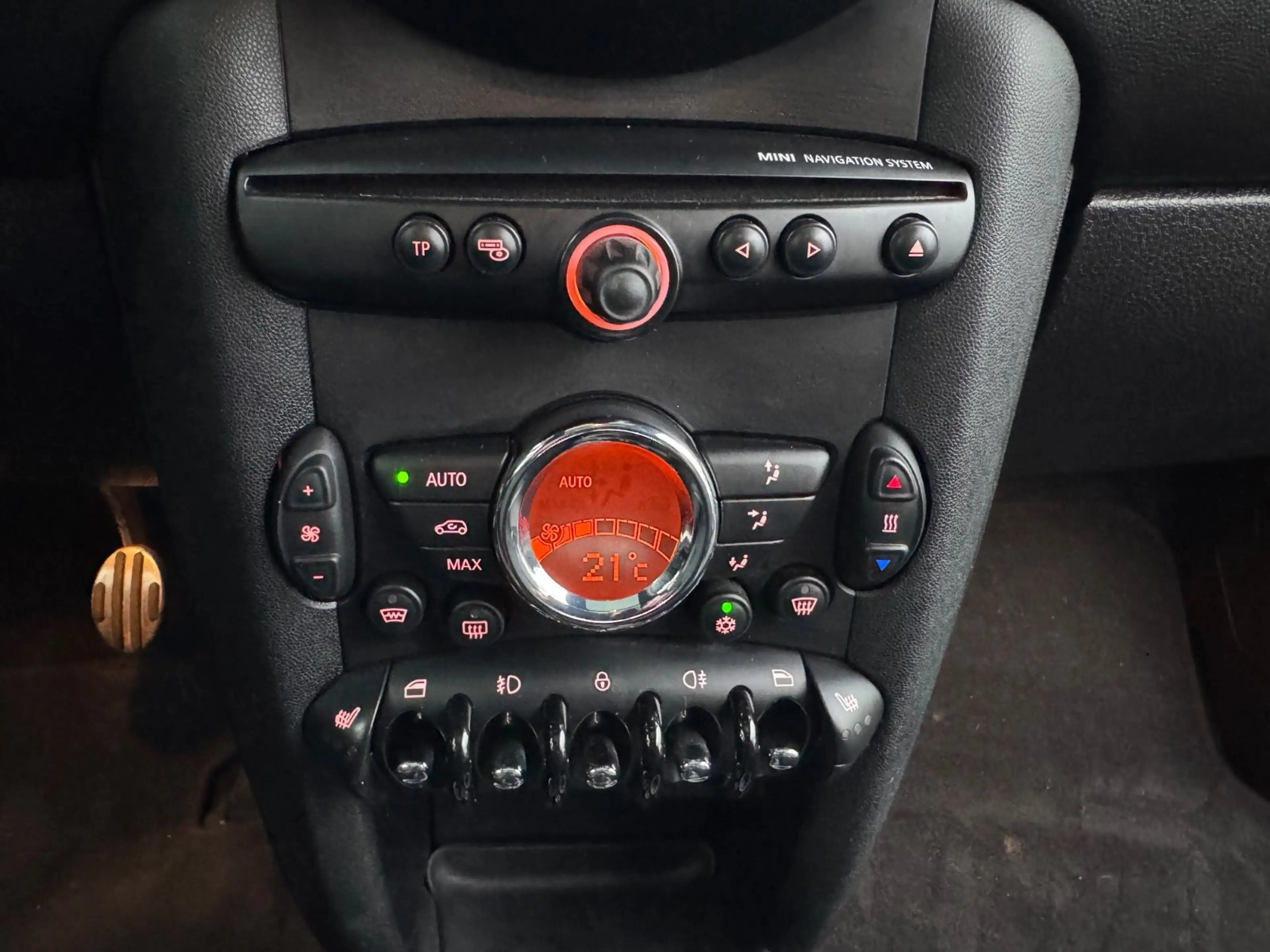 MINI John Cooper Works Clubman JCW Clubman Chili Xenon TLeder Navi HK eSD PDC — photo 13