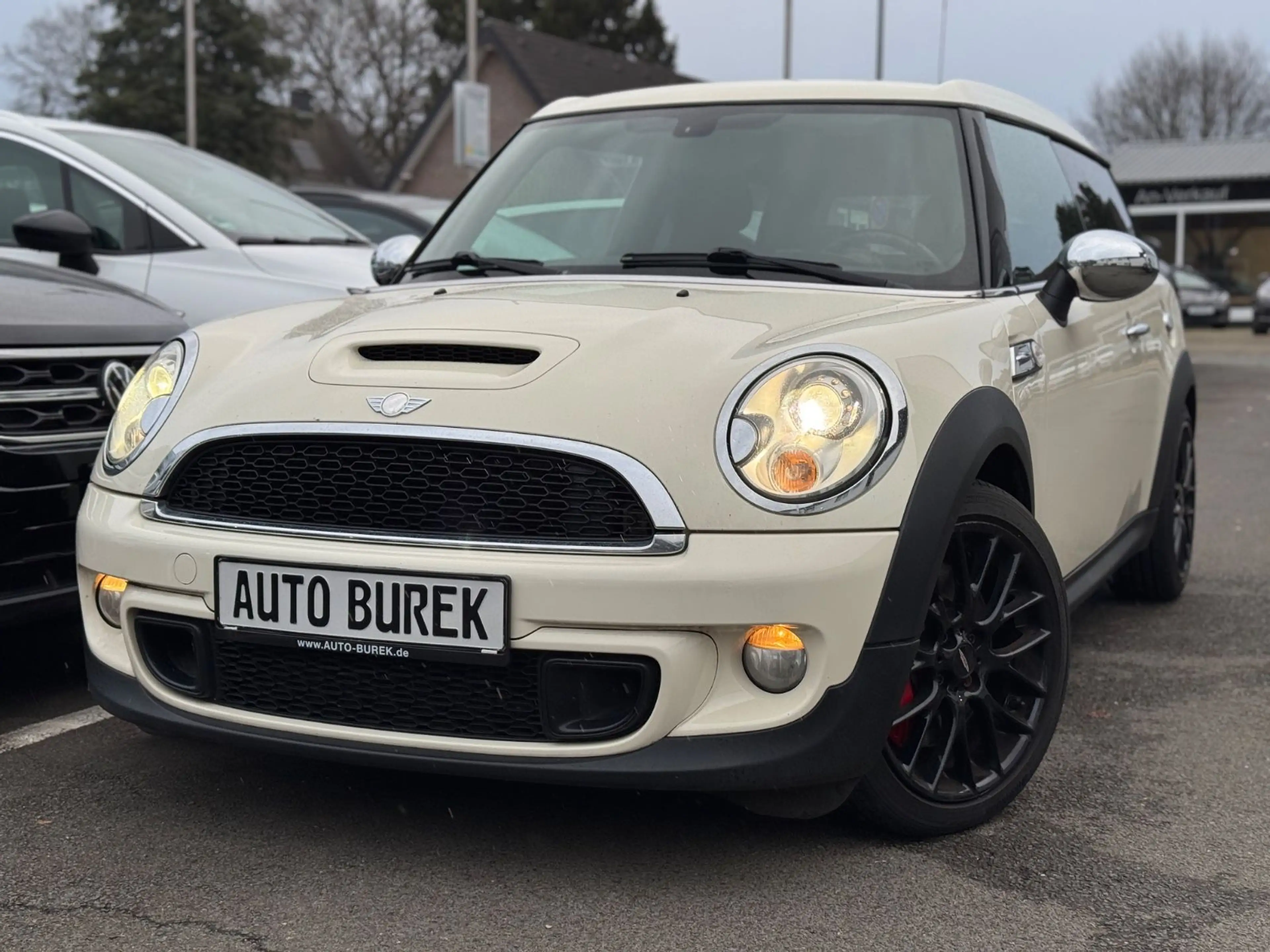 MINI John Cooper Works Clubman JCW Clubman Chili Xenon TLeder Navi HK eSD PDC