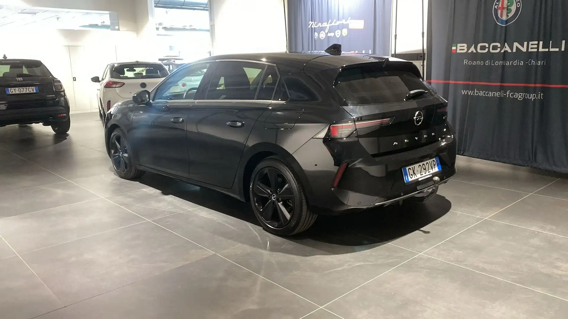 Opel Astra Astra 1.6 Plug-in Hybrid 180 CV AT8 Business Eleg Noir - 2