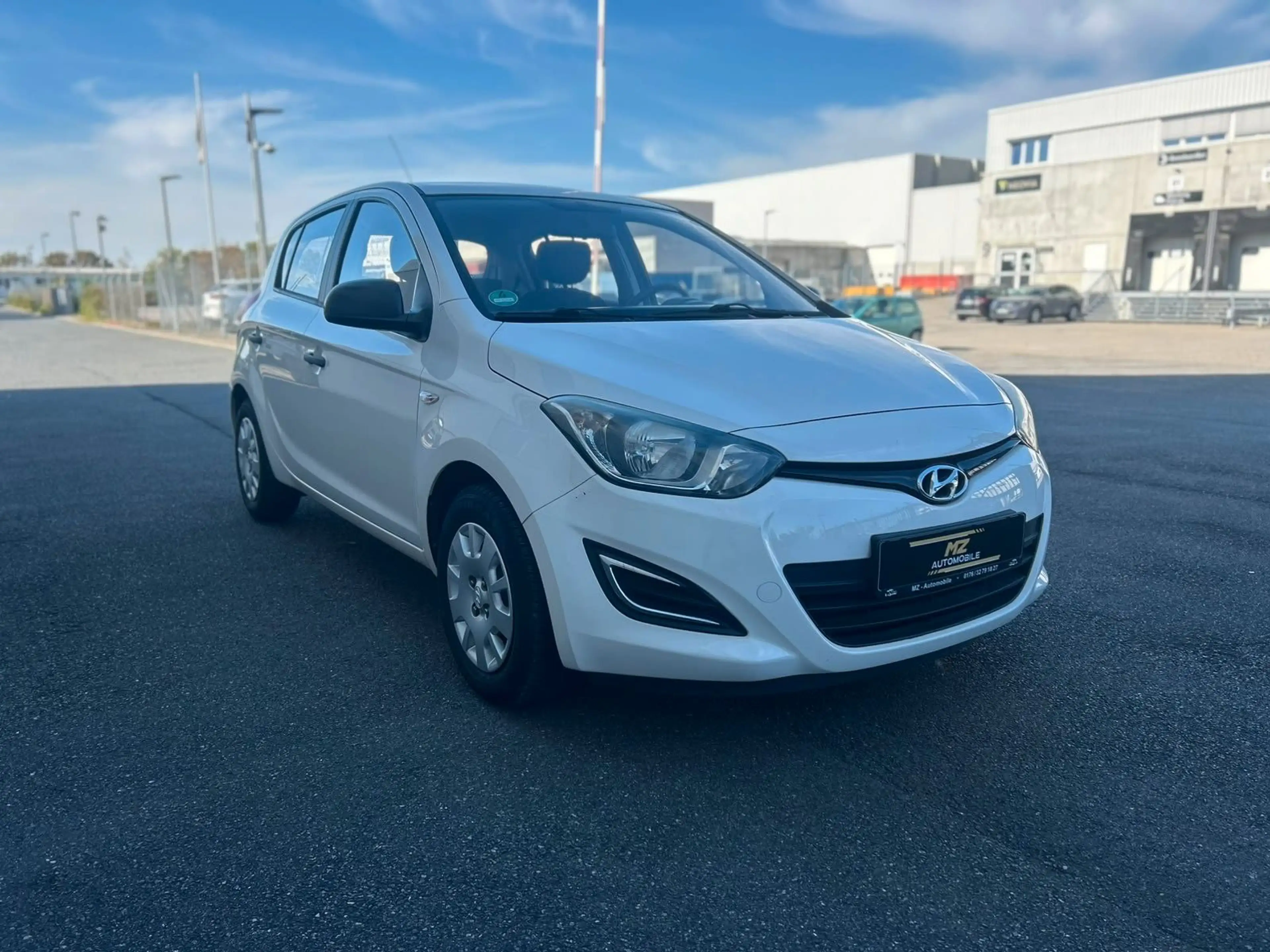 Hyundai i20 FIFA World Cup Edition,1 Hand ,63K KM — photo 5