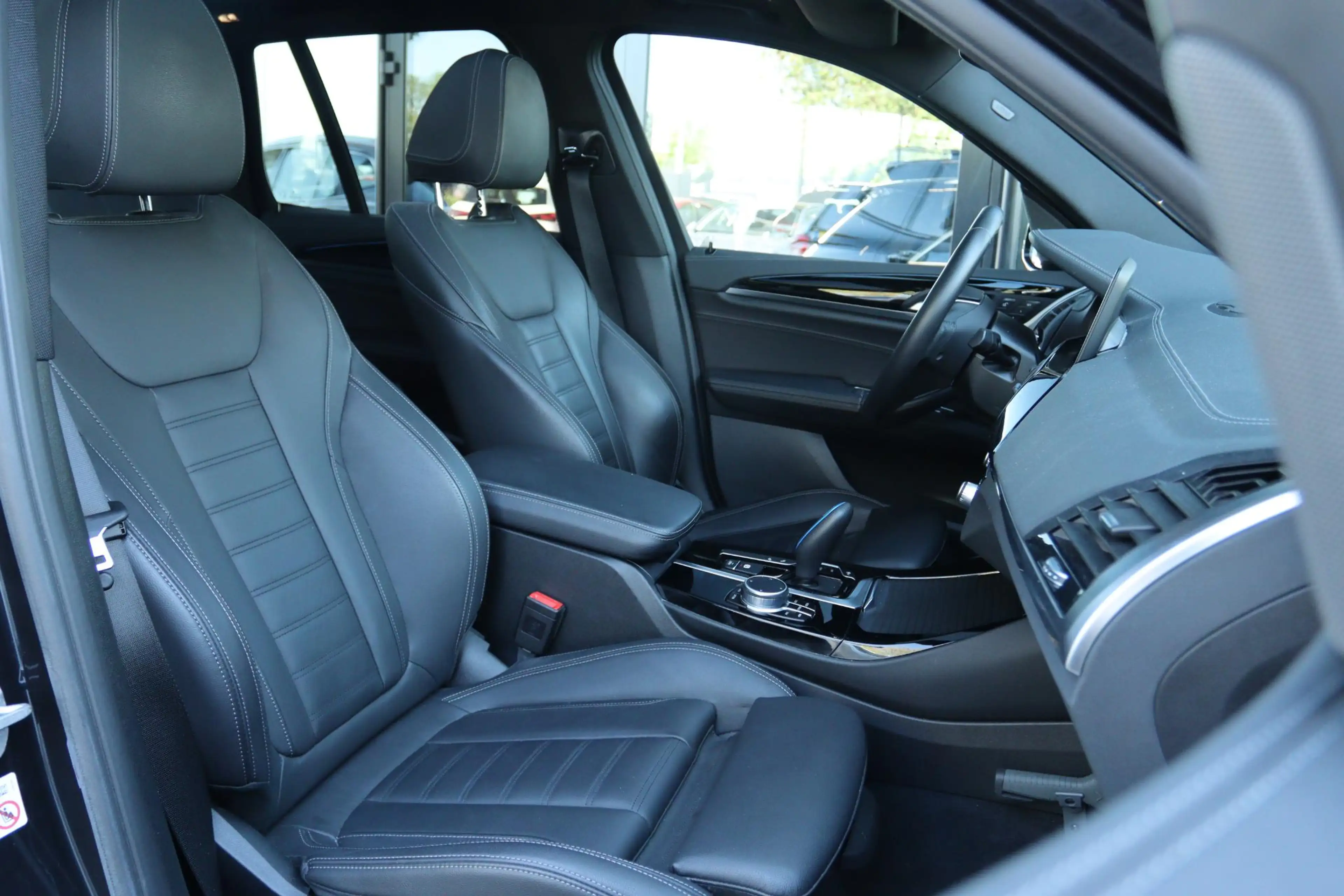 BMW iX3 HIGH EXECUTIVE 80KWH SOH 100% | PANO | TREKHAAK | — photo 4
