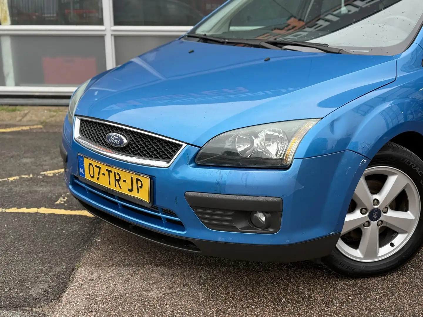 Ford Focus 1.6-16V Futura | Airco | Trekhaak Blauw - 2