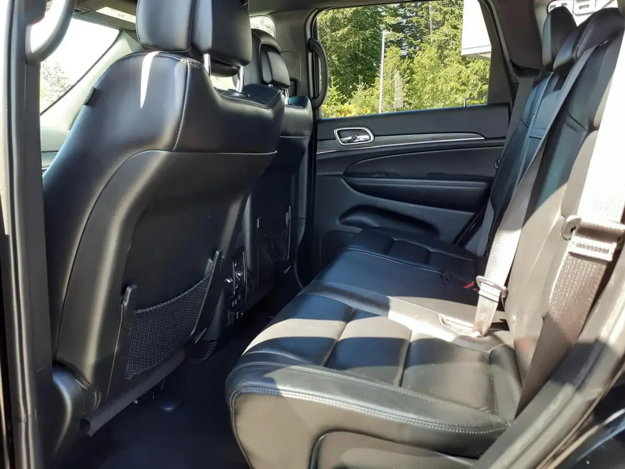Jeep Grand Cherokee снимка Jeep Grand Cherokee
