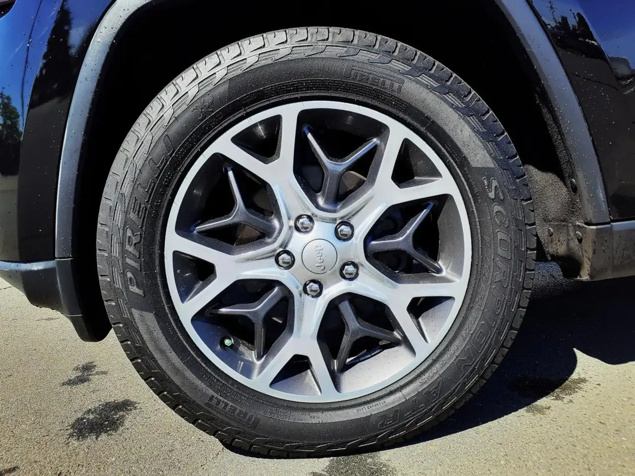 Jeep Grand Cherokee снимка Jeep Grand Cherokee