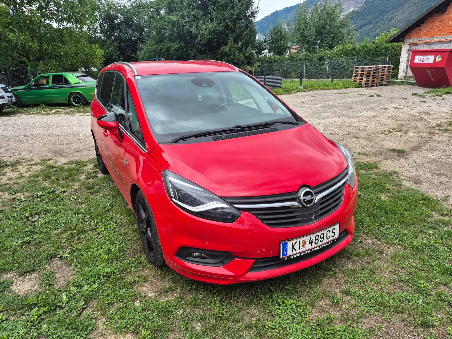 Opel Zafira Tourer Zafira Tourer 2,0 CDTI ecoflex Österreich Ed. Start/Stop Österreich Edition Start/Stop System Rot - 1