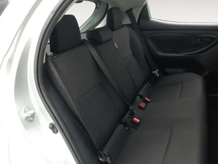 Toyota Yaris Cross 1.5 120H Active Plus 2025, foto 9