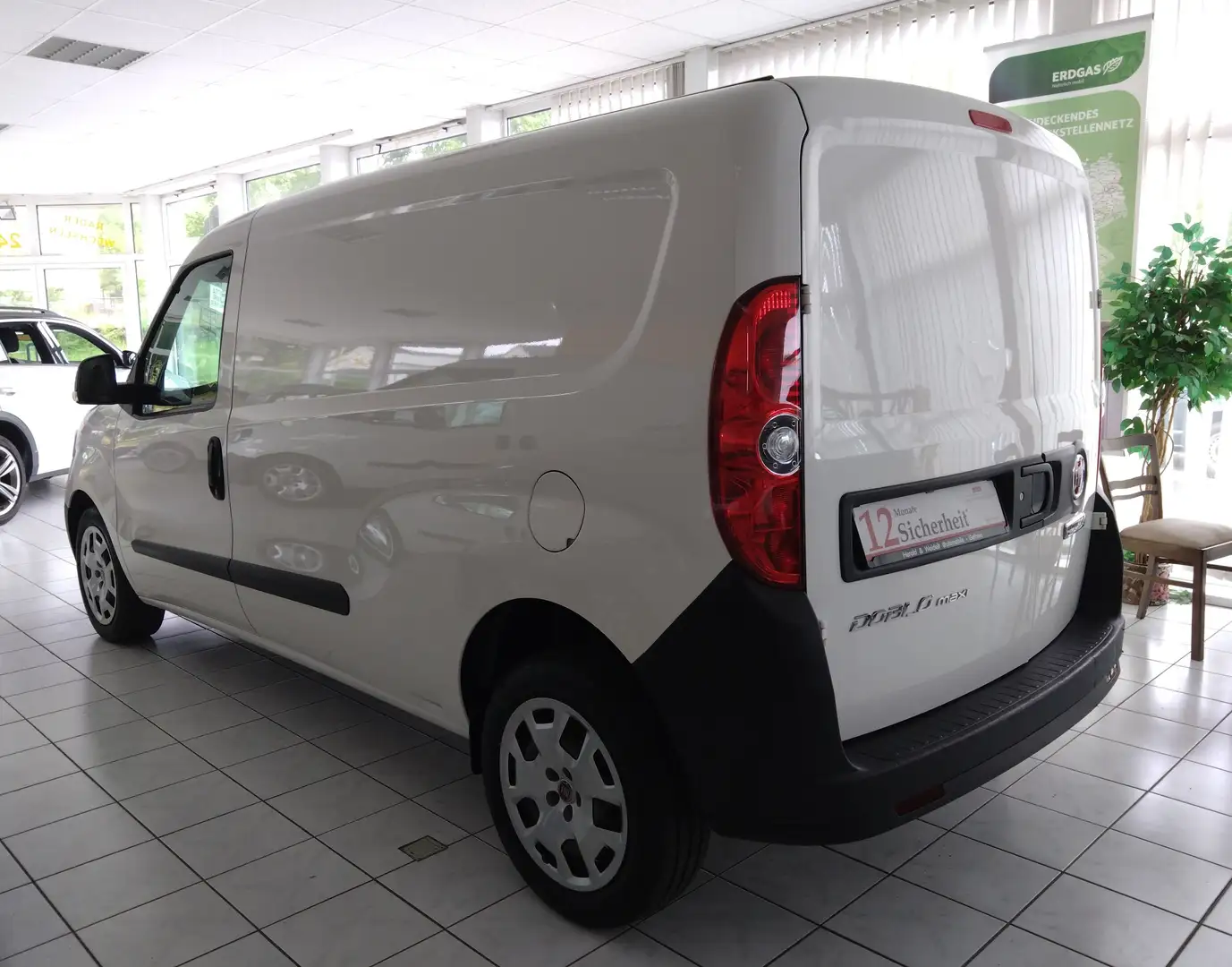 Fiat Doblo Kasten L2H1 1,6 MultiJet Klima Radio Weiß - 2