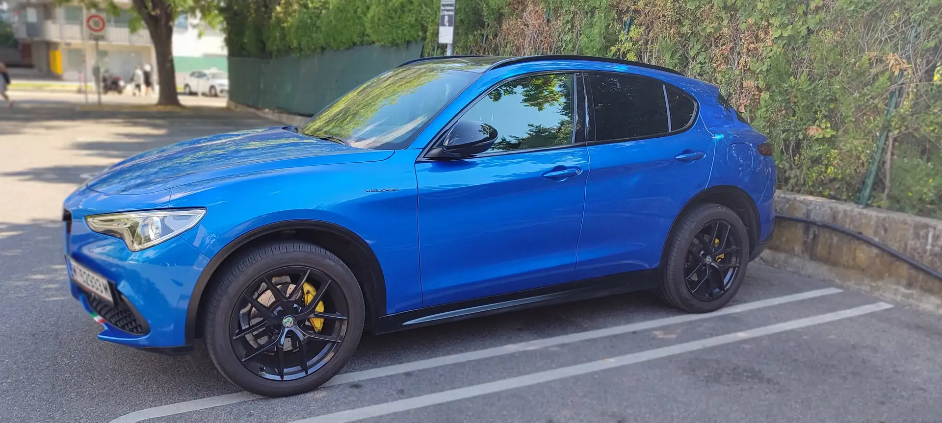 Alfa Romeo Stelvio Stelvio Super 2,0 ATX AWD Super Blau - 1