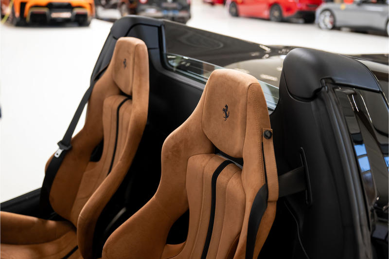Ferrari F8 Spider 3.9 V8 HELE, Carbon Seats, Lift — photo 13