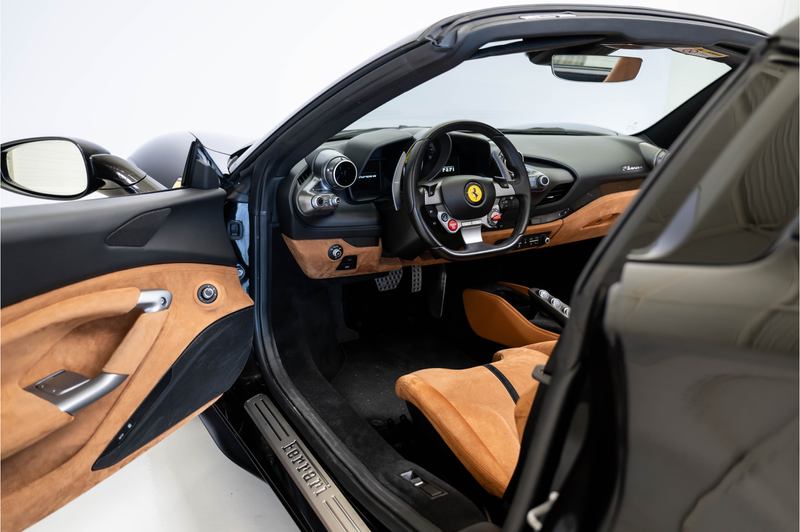 Ferrari F8 Spider 3.9 V8 HELE, Carbon Seats, Lift — photo 8