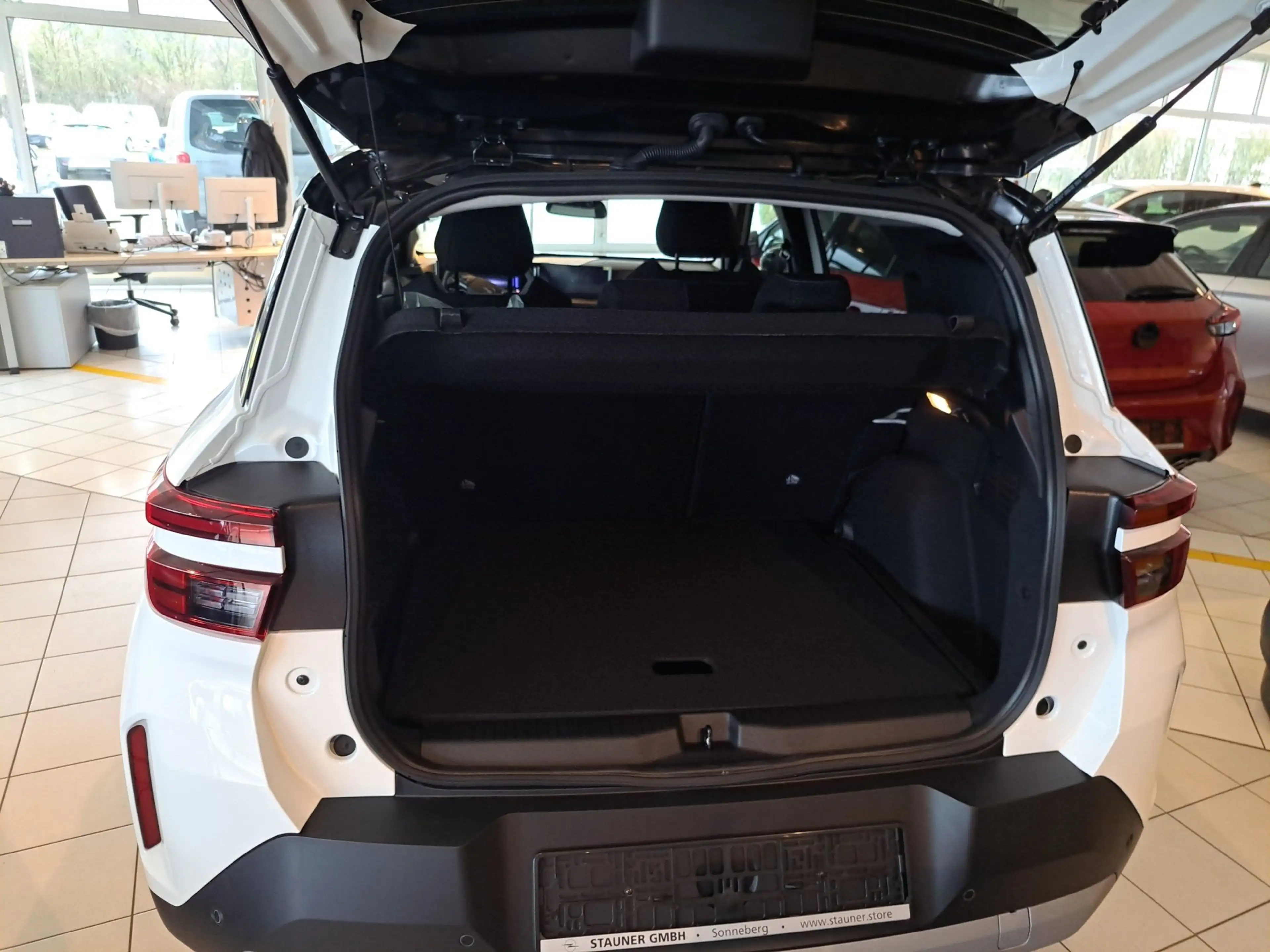 Opel Frontera 1.2 GS LED Kam. Navi SHZ AUT PDC — photo 9