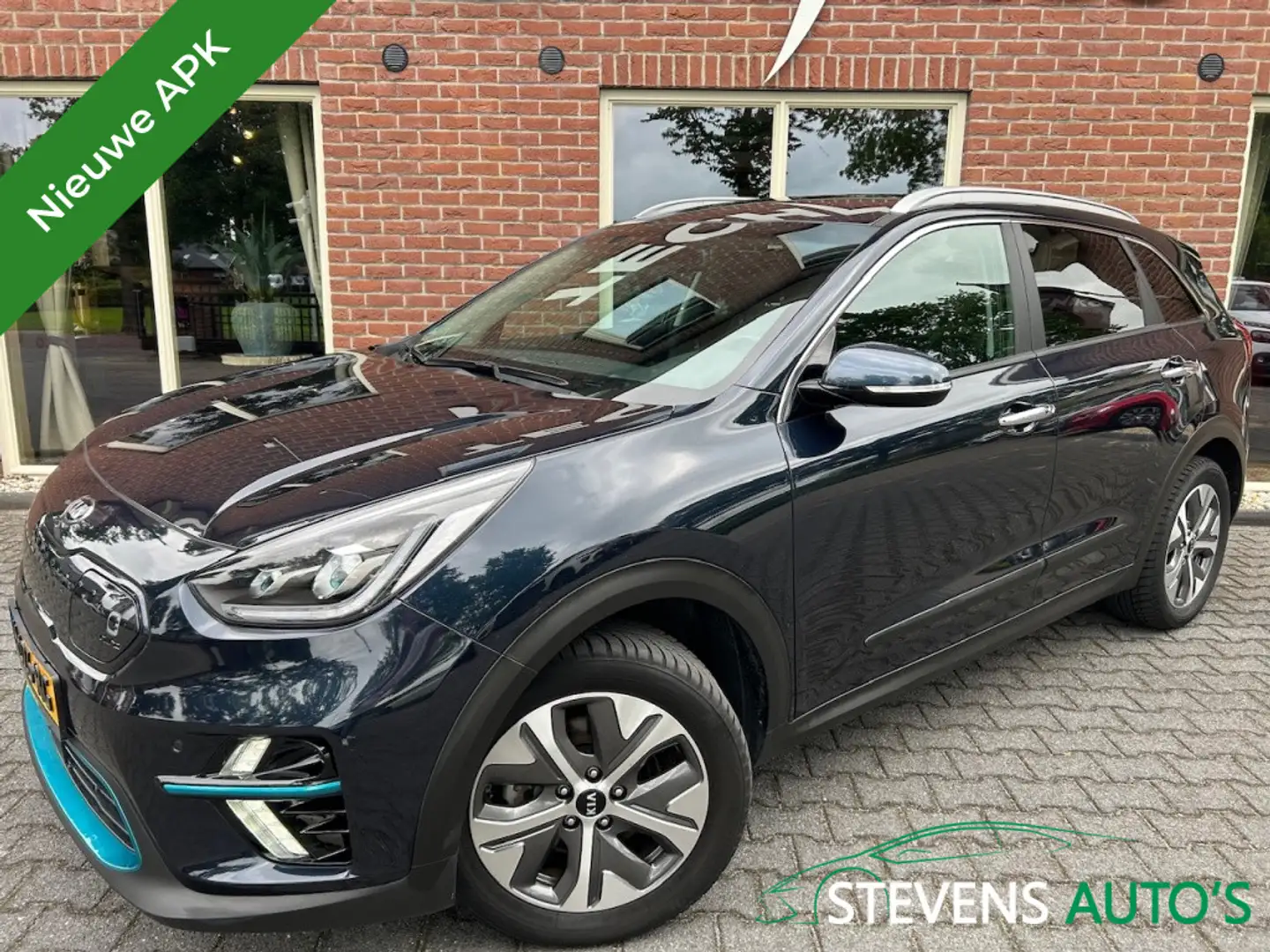 Kia e-Niro ExecutiveLine 64 kWh RIJKLAAR / STOELVERW. + VERKO Blauw - 1
