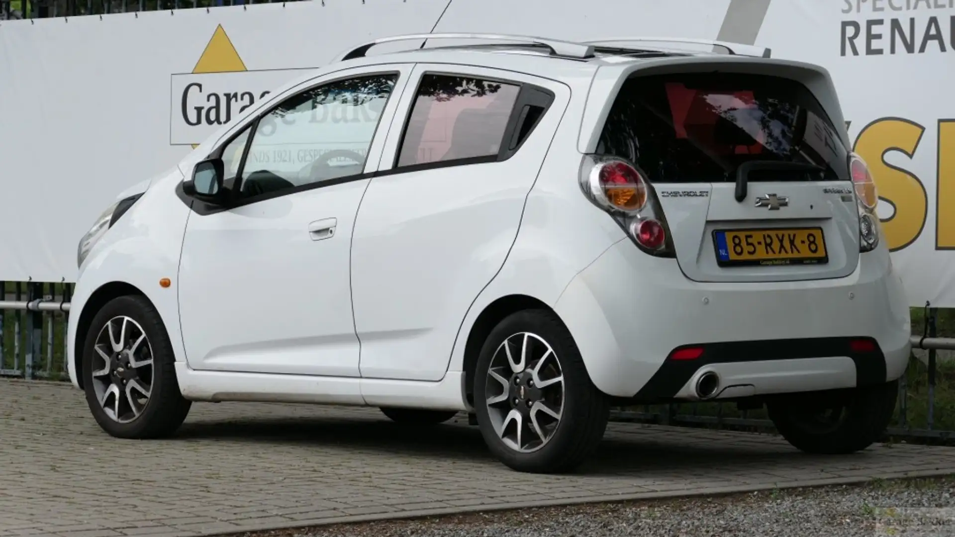Chevrolet Spark 1.0 16V LS+ Bi-Fuel Weiß - 2