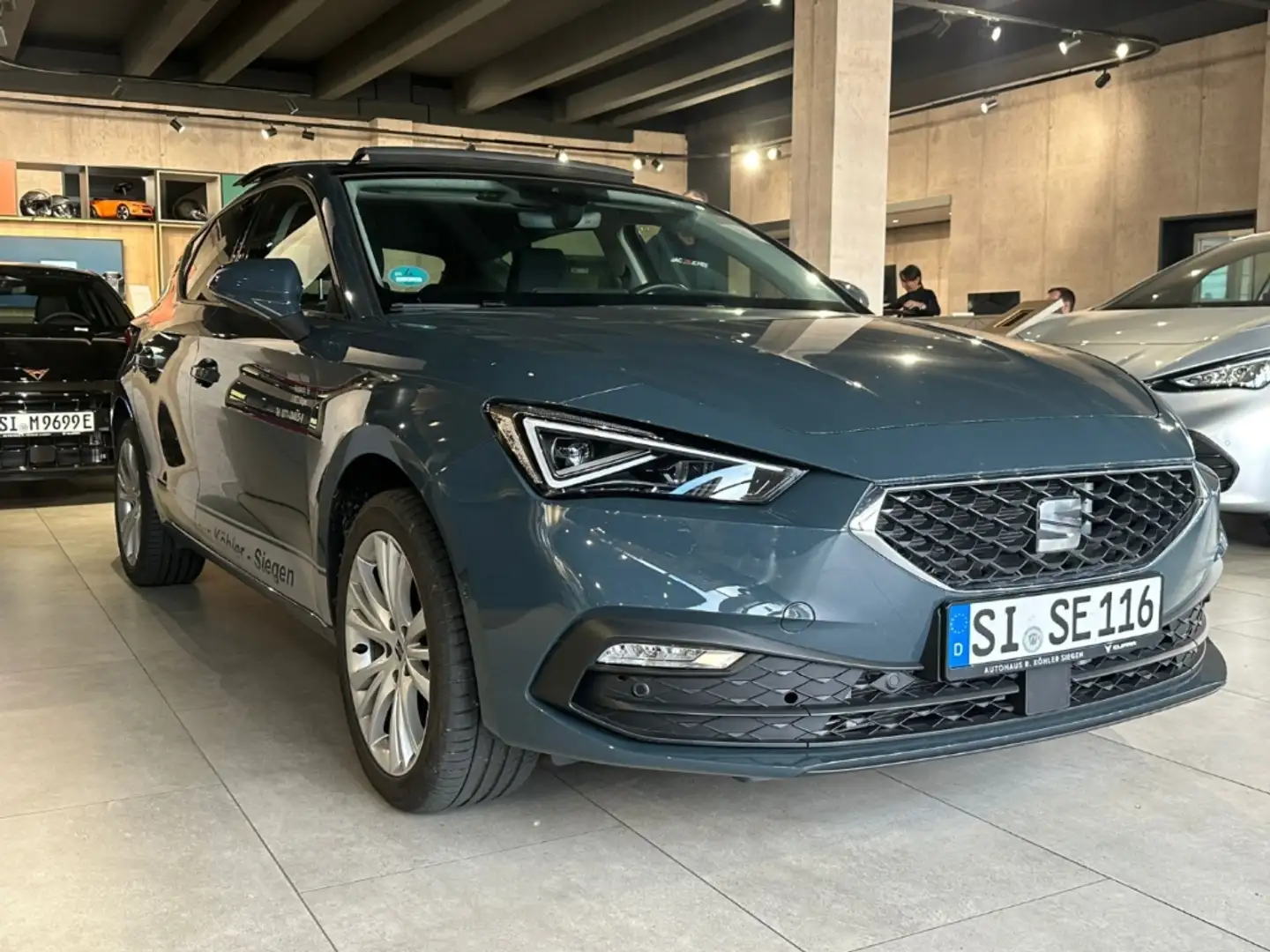 SEAT Leon 85kW EU6e Style Edition 1.5 TSI 85 kW (116 PS) 6-G Blau - 2