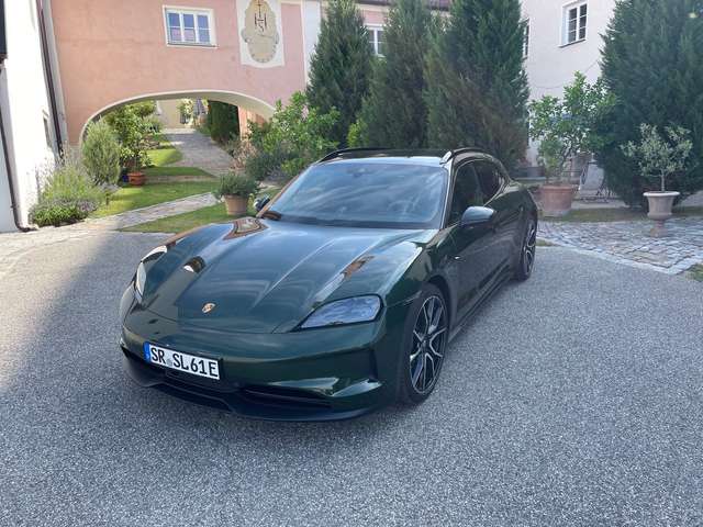 Porsche Taycan Sport Turismo " Leasingübernahme 980.-€"mtl.