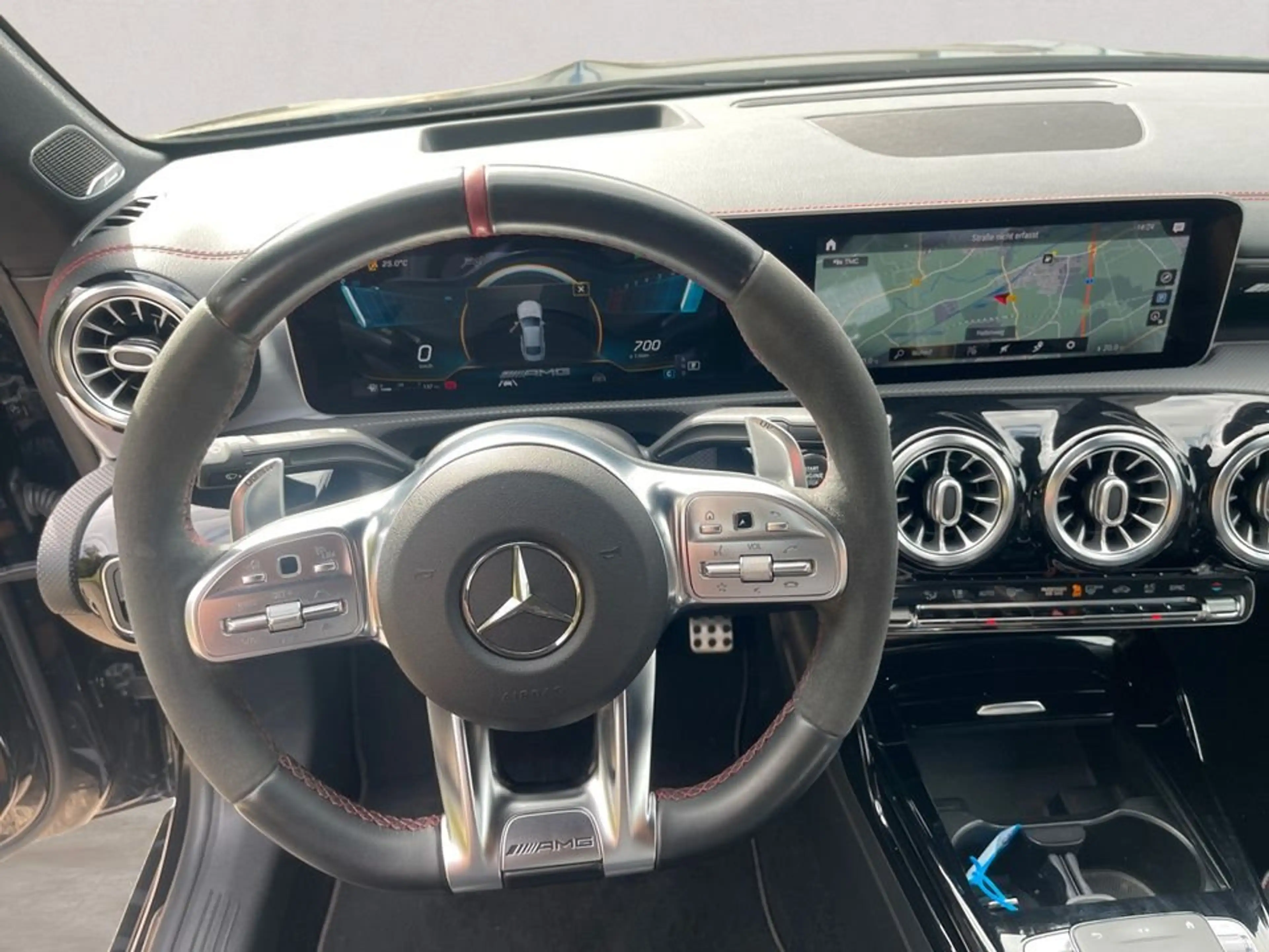 Mercedes-Benz CLA 35 AMG MERCEDES-BENZ Mercedes-AMG CLA 35 4MATIC + GARANTI — photo 12