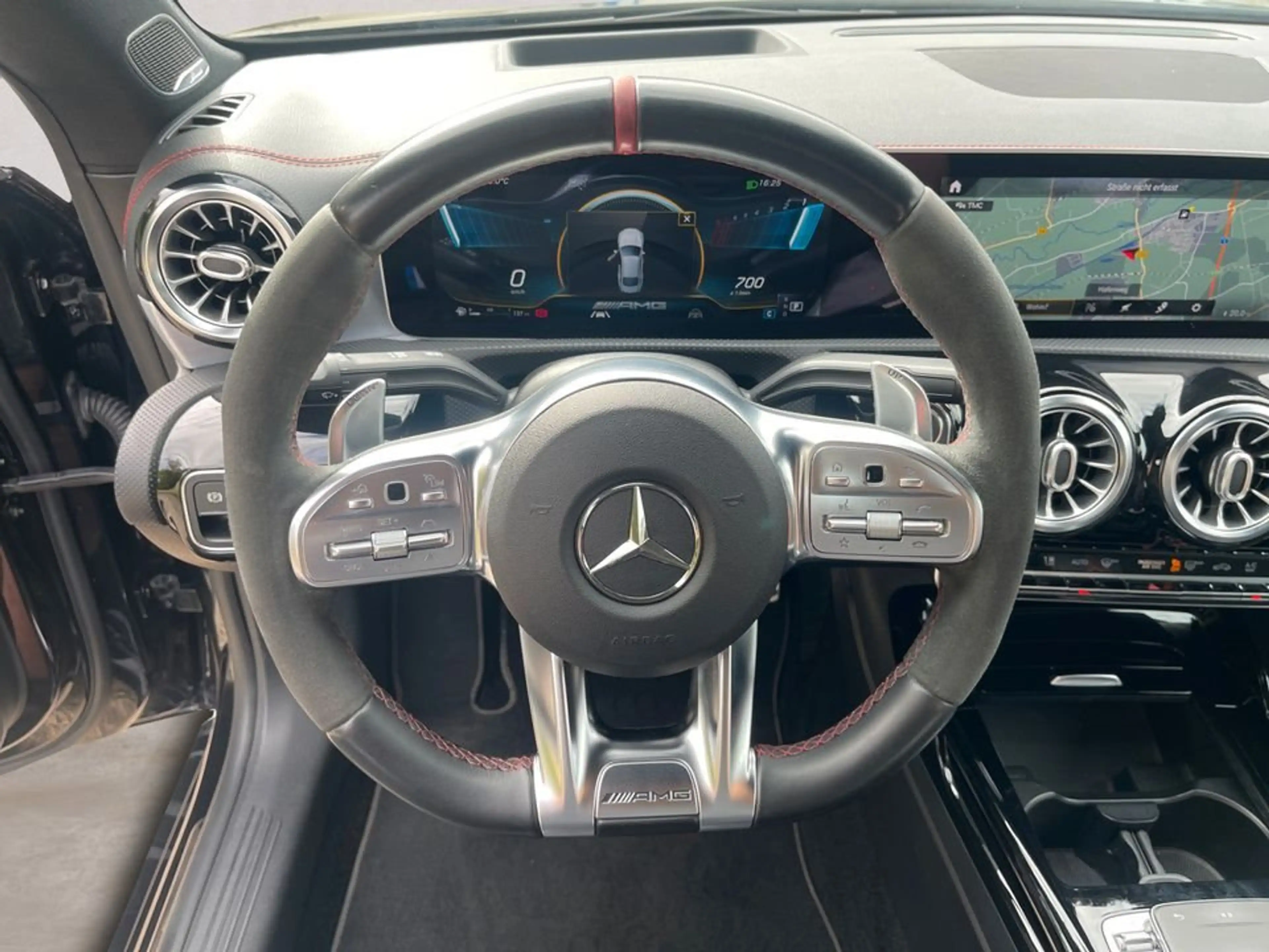 Mercedes-Benz CLA 35 AMG MERCEDES-BENZ Mercedes-AMG CLA 35 4MATIC + GARANTI — photo 13