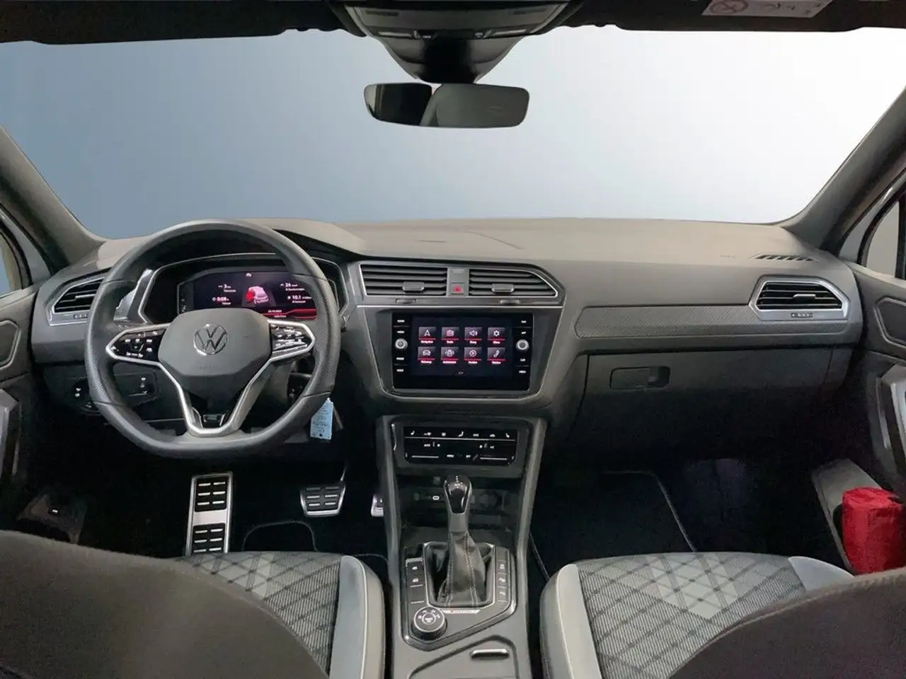 Volkswagen Tiguan Allspace 2,0 TDI DSG R-Line 4Motion AHK N 12
