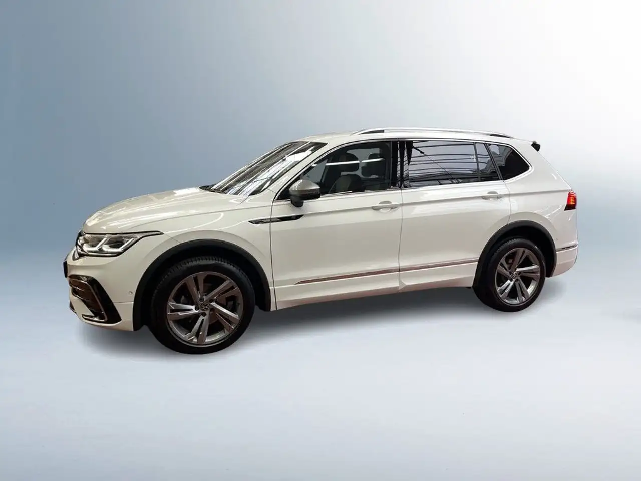 Volkswagen Tiguan Allspace 2,0 TDI DSG R-Line 4Motion AHK N 3