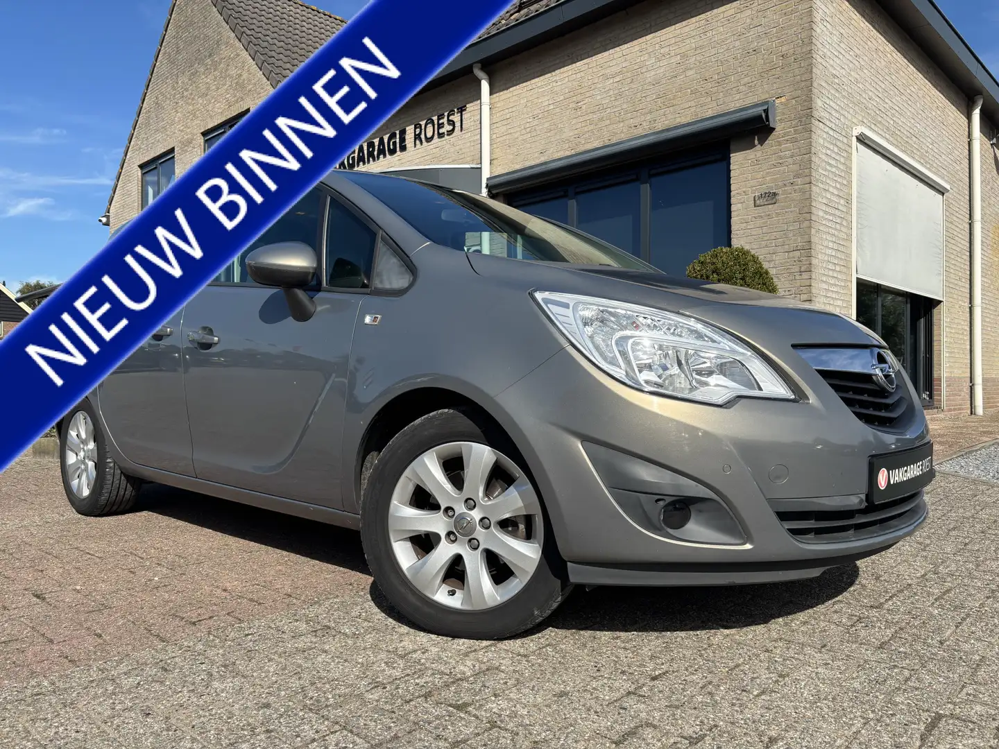 Opel Meriva 1.4 Turbo 120pk Edition Airco / Navigatie / Fietse Brun - 1