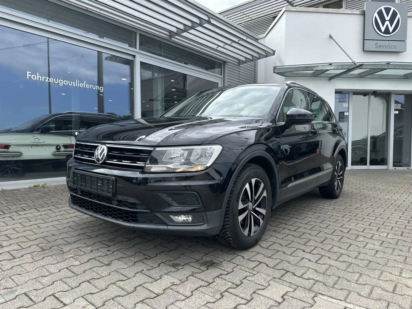 Volkswagen Tiguan 2.0TDI COMFORTLINE*AHK*NAVI*PDC*ALU Noir - 1