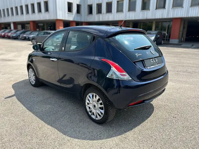 Lancia Ypsilon view 6