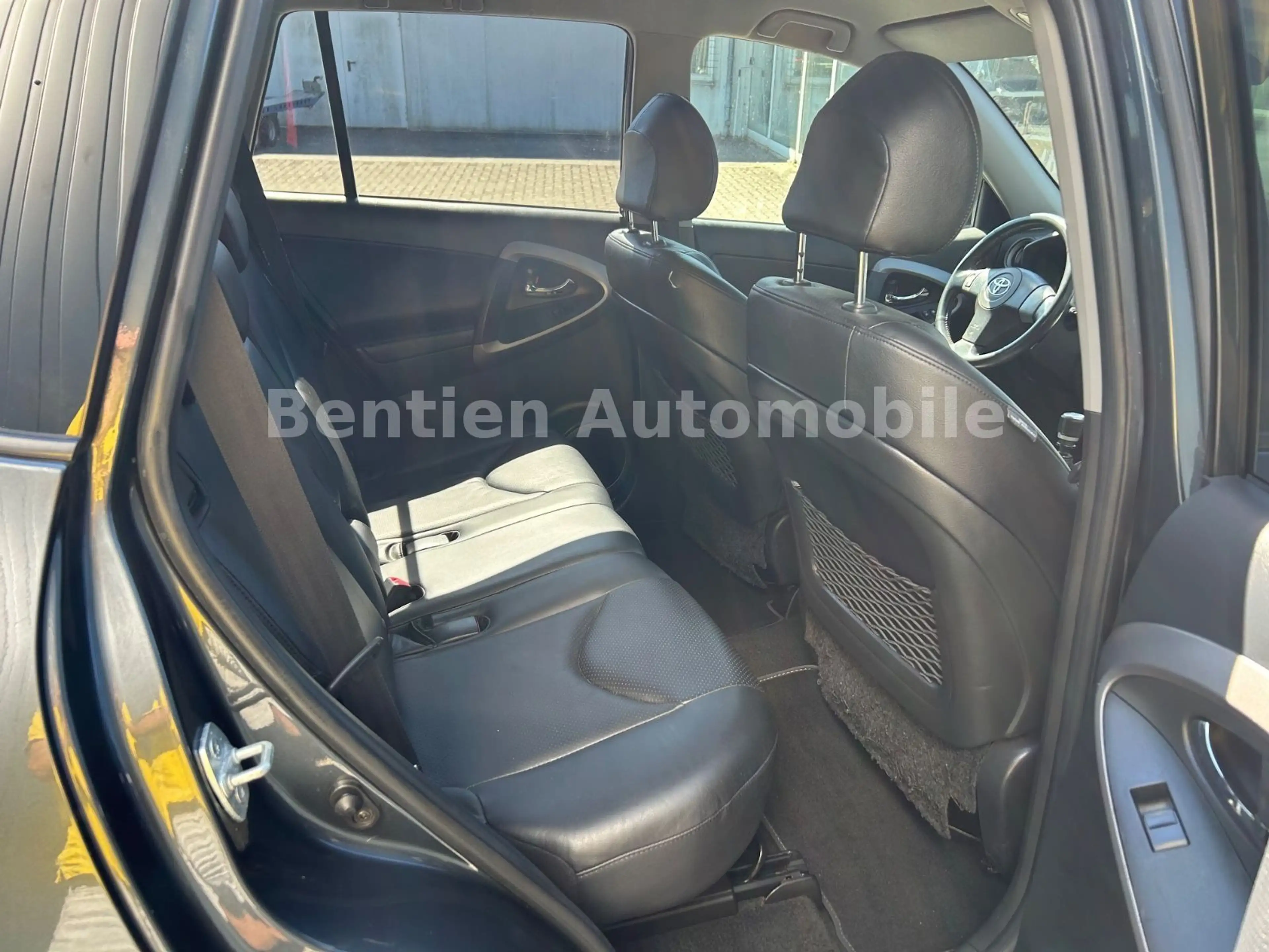 Toyota RAV 4 RAV4 Executive,Leder,AHK,SHZ — photo 14