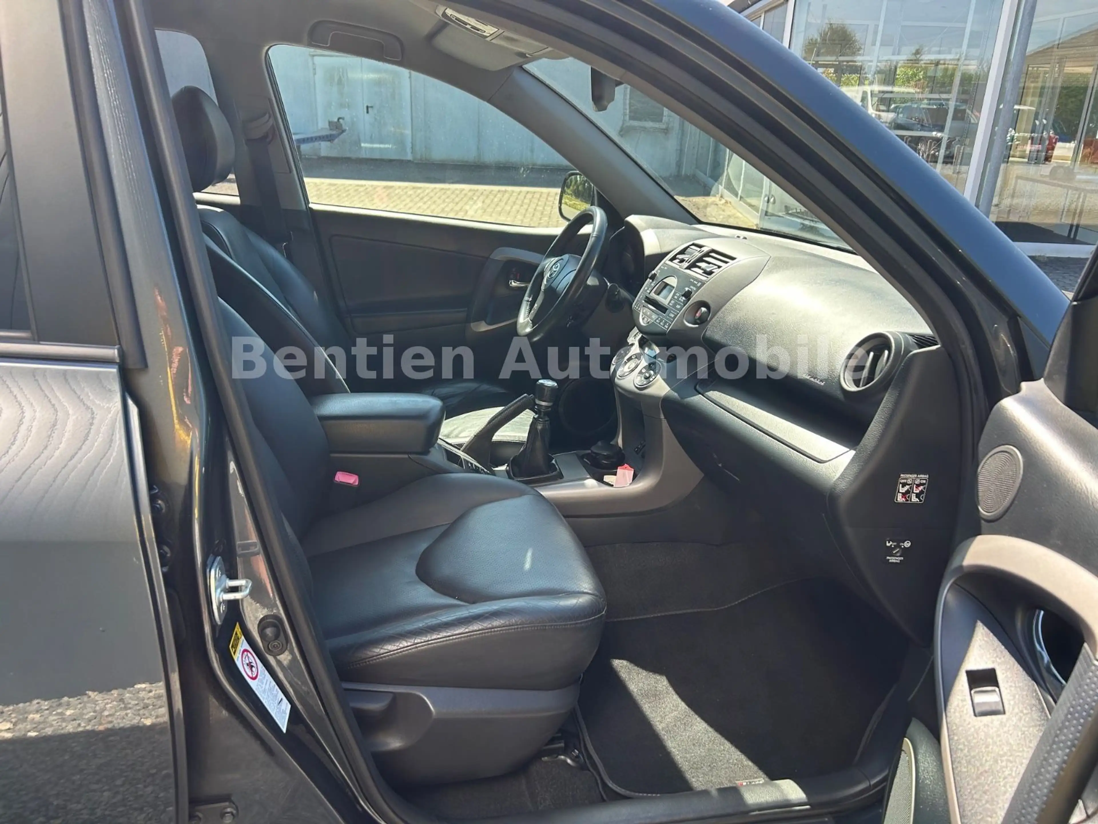 Toyota RAV 4 RAV4 Executive,Leder,AHK,SHZ — photo 13