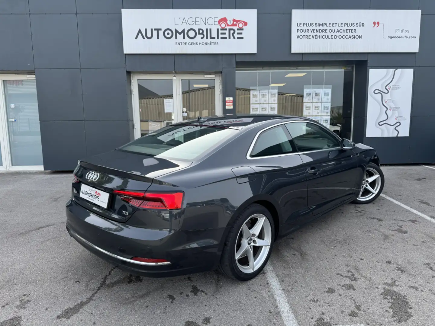 Audi A5 coupé 2.0 TDI 190ch S-Tronic Design Luxe Silber - 2