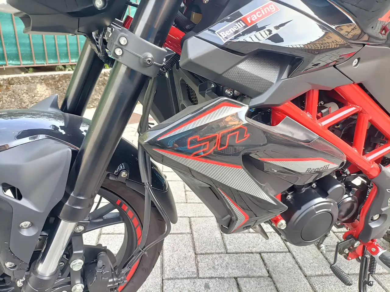Benelli BN 125