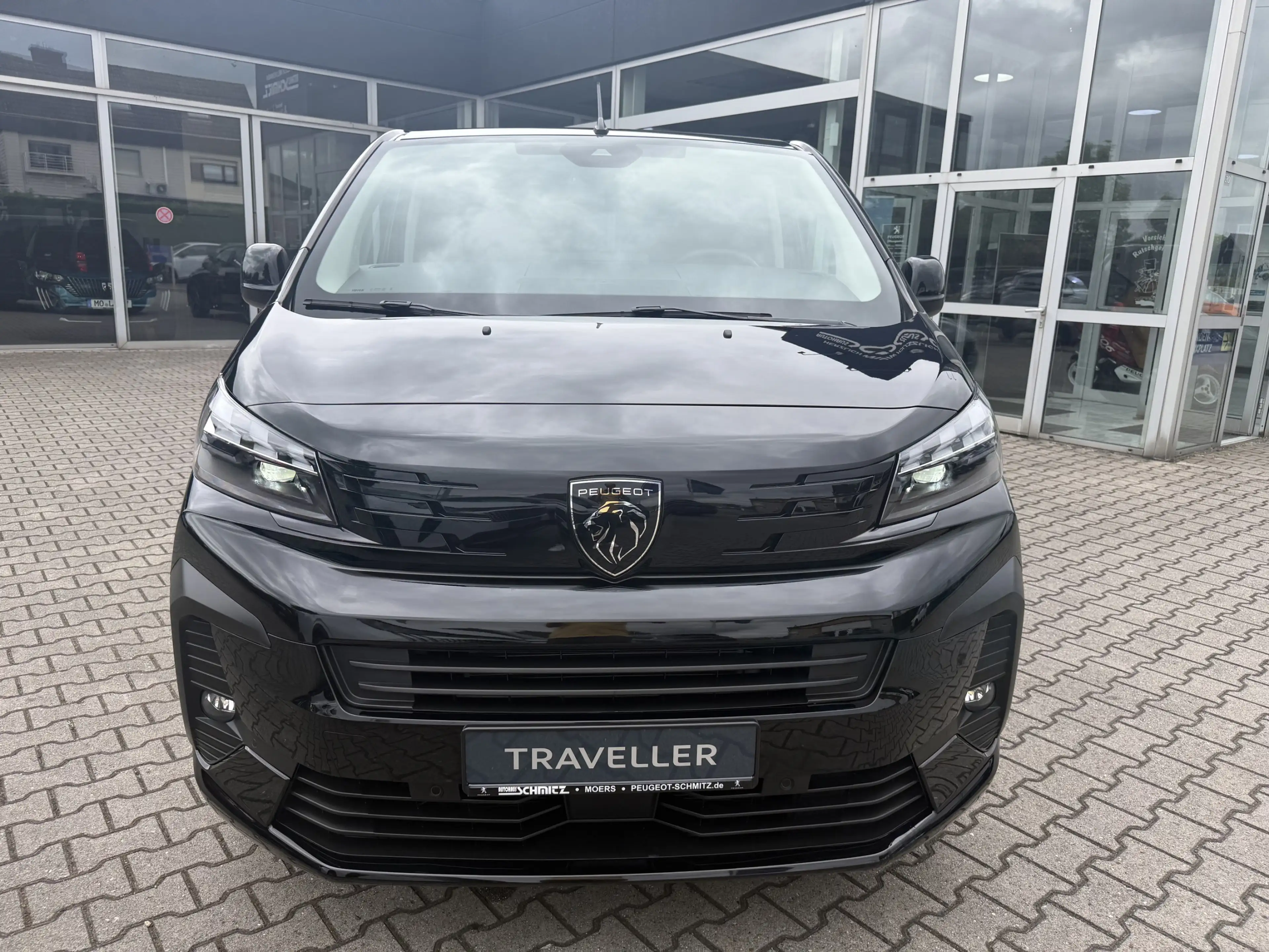Peugeot Traveller L2 BlueHDI 180, ACC, el. Schiebetüren, AHK, uvm. — photo 12