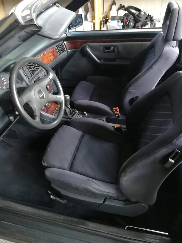Audi Cabriolet 2,3, foto 3