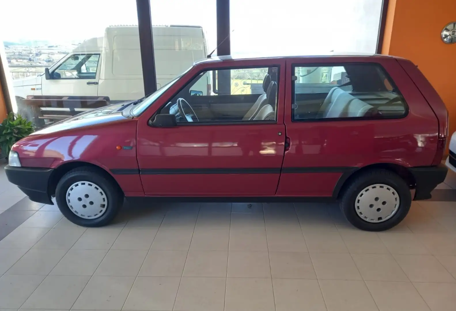 Fiat Uno 3p 1.1 ie S cat. Kırmızı - 1
