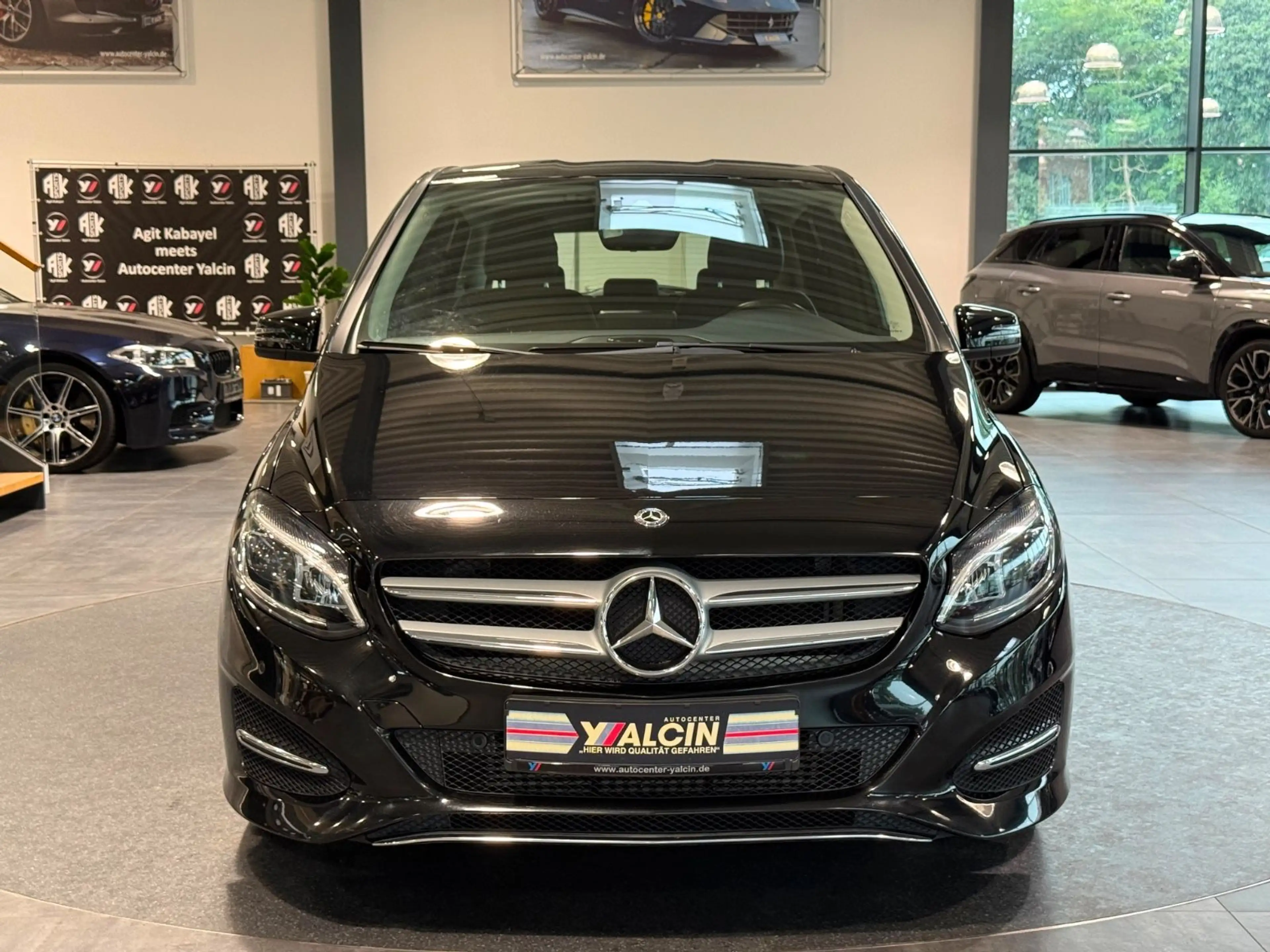 Mercedes-Benz B 180 Urban-Line 2.HA/S-HEFT/NAVI/AMBIENTE/R-CAM — photo 9
